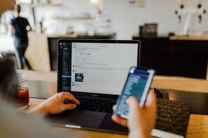 Expert Advice on the Impact of Technology Use in Daily Life